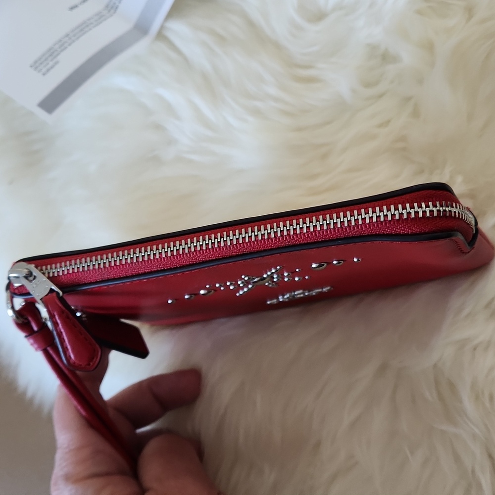 Beautiful Coach Red Leather With Western Rivets Corner Zip Wristlet Wallet ♥️🤠 - Picture 6 of 12